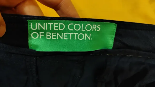 Pantalón chino United Colors of Benetton T.48