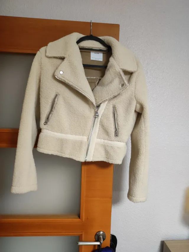 Chaqueta Biker Borreguito Bershka Beige