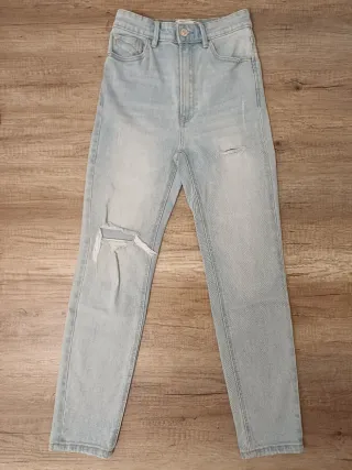 Pantalón vaquero azul claro