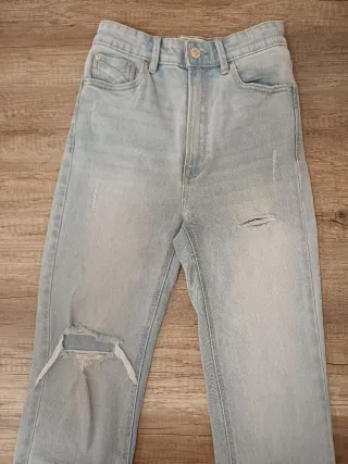 Pantalón vaquero azul claro