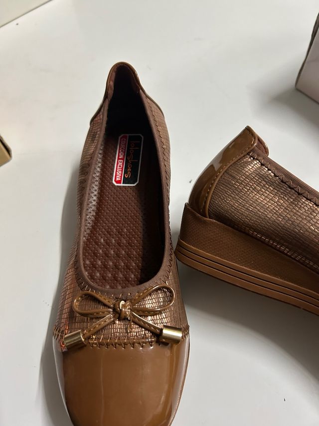 Zapatos cuña marrones sin estrenar