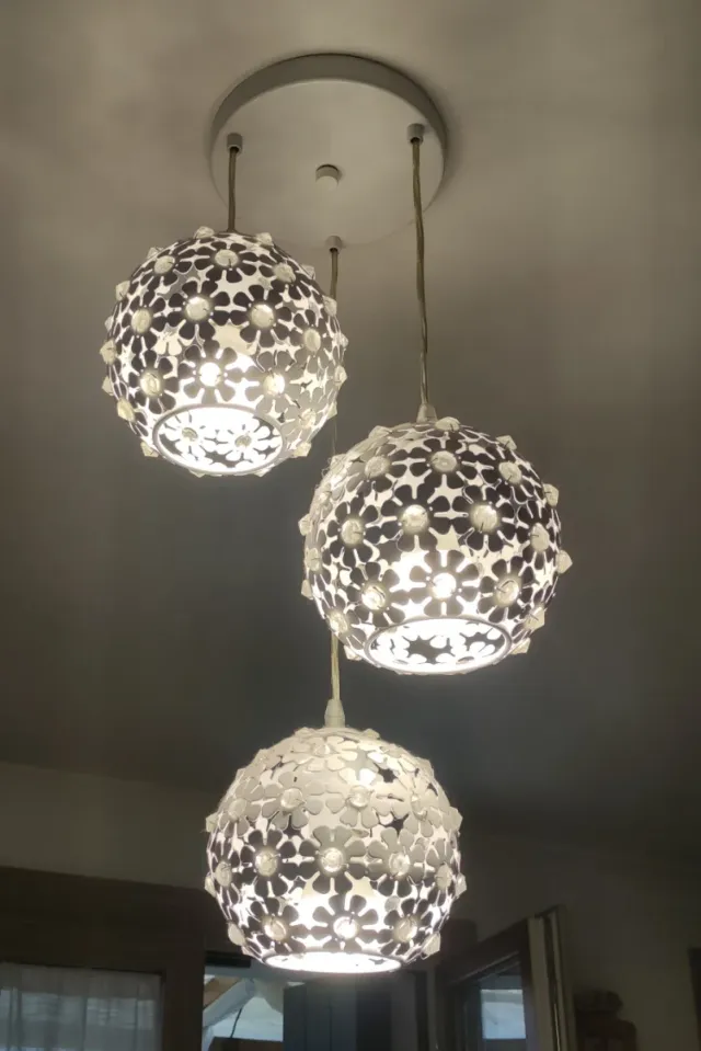 Lampadario sfera fiori