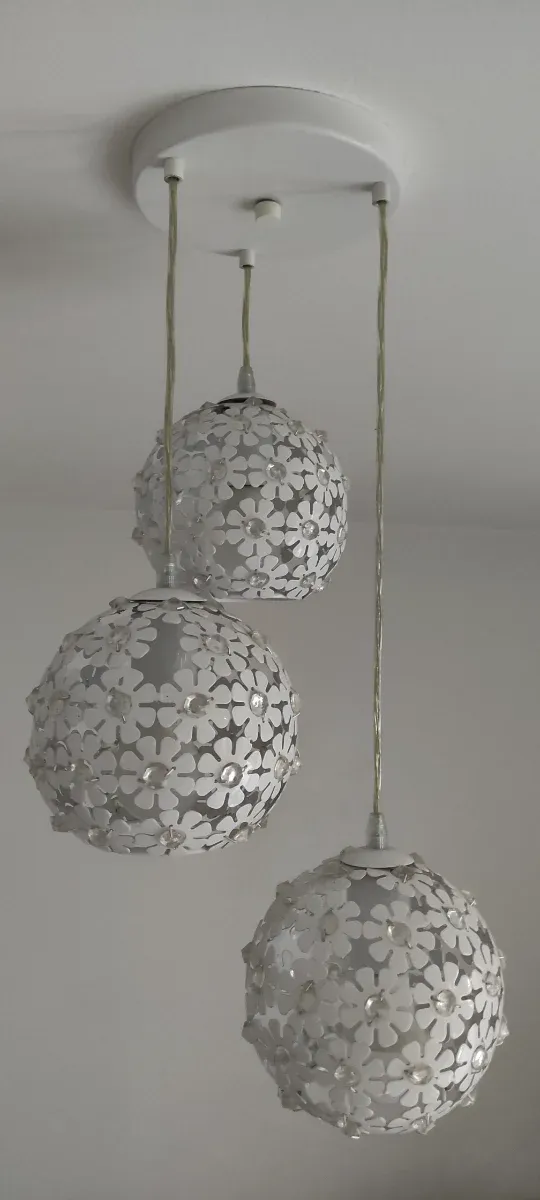 Lampadario sfera fiori