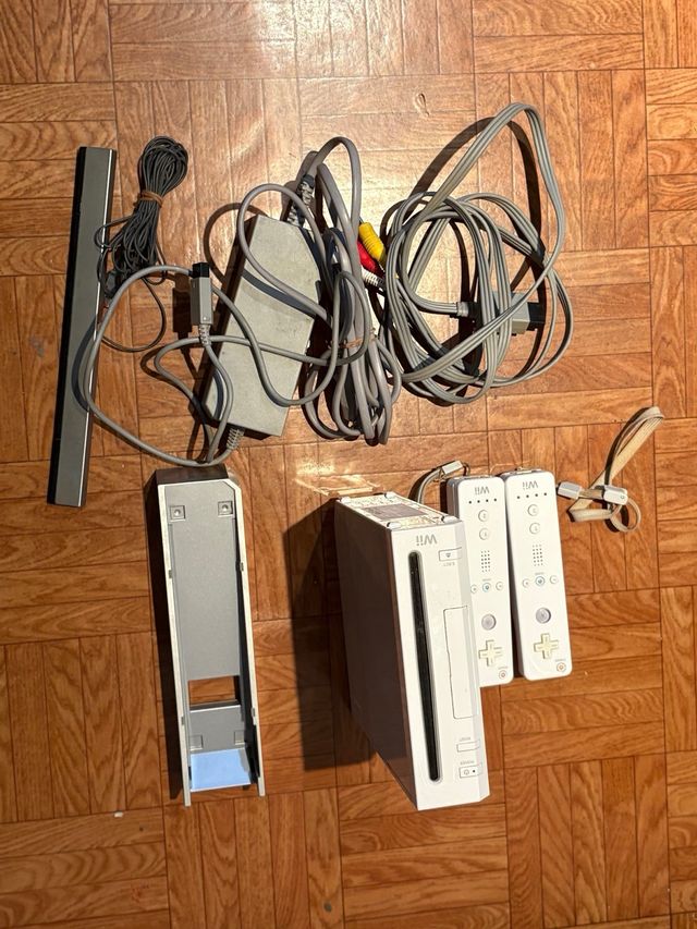 Consola Nintendo Wii Blanca + Wii Sports + 2mandos