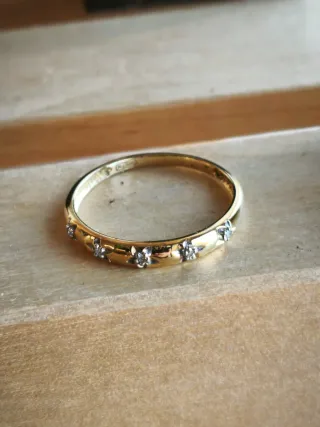 Anillo oro y diamantes flores