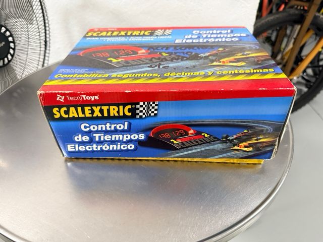 Scalextric: Contador Vueltas y 2 Mandos