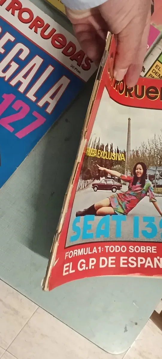 REVISTAS CUATRORUEDAS VINTAGE