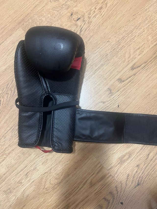 Guantes Boxeo Outshock 12oz Negros