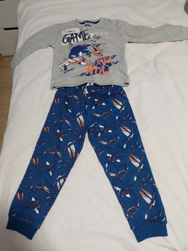 Pijama Kiabi Game Talla 6-8 años