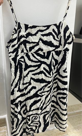 Vestido estampado cebra tirantes
