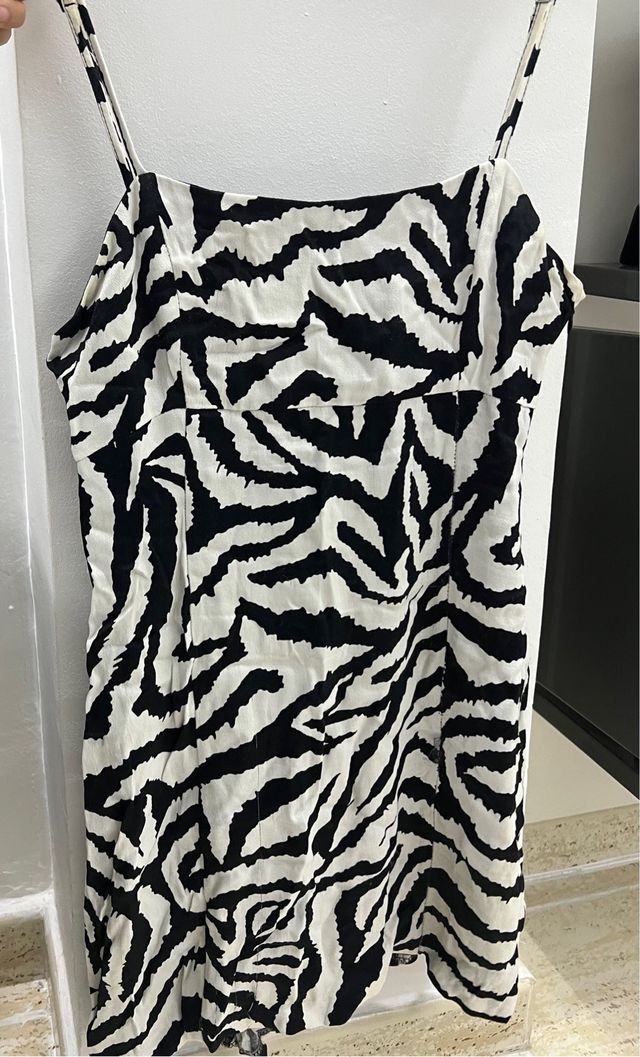 Vestido estampado cebra tirantes