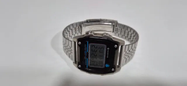 Reloj Sanyo Digital Acero