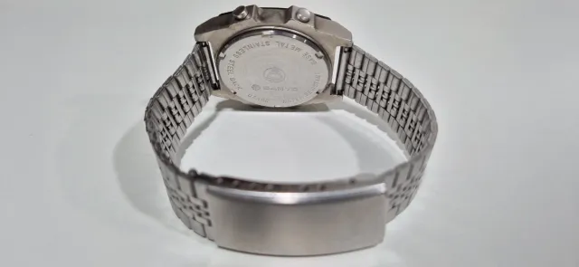 Reloj Sanyo Digital Acero