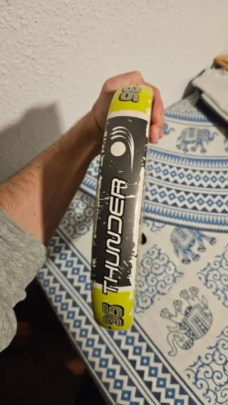 Raqueta Padel Thunder 36 Carbon Profile