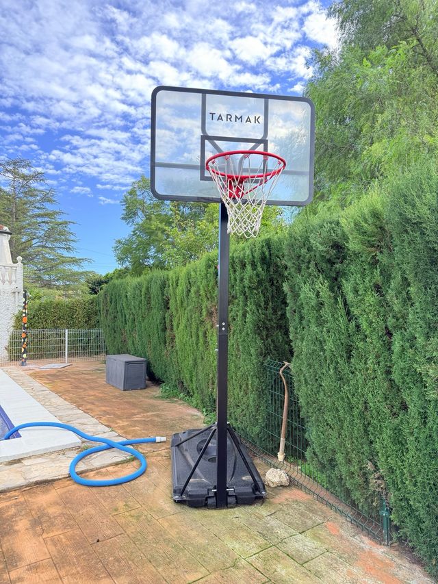 Canasta de baloncesto Tarmak B700 pro