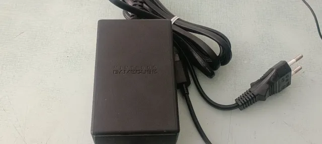 TRANSFORMADOR ORIGINAL NINTENDO GAMECUBE