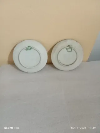 Coppia Piatti Decorativi Ceramica