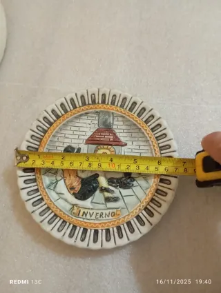 Coppia Piatti Decorativi Ceramica