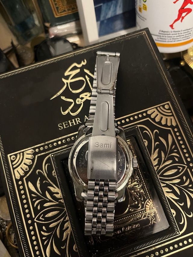 Reloj Sami Negro y Plateado