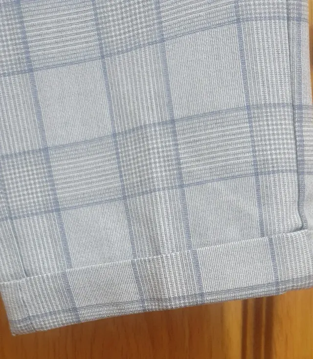 Pantalón cuadros ingleses Zara