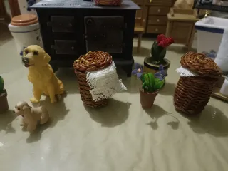 Mobili per casa delle bambole di campagna