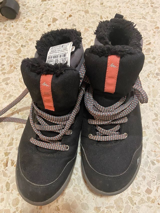 Botas de trekking Quechua Talla 36.