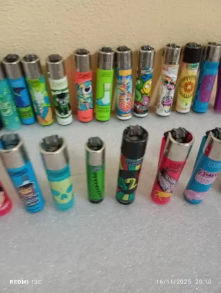 Accendini clipper vintage assortiti