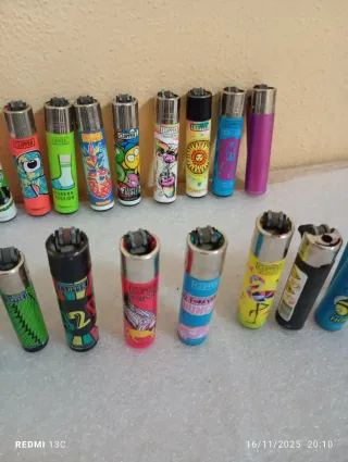 Accendini clipper vintage assortiti