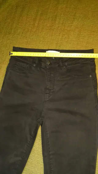 Pantalón vaquero negro talla 38