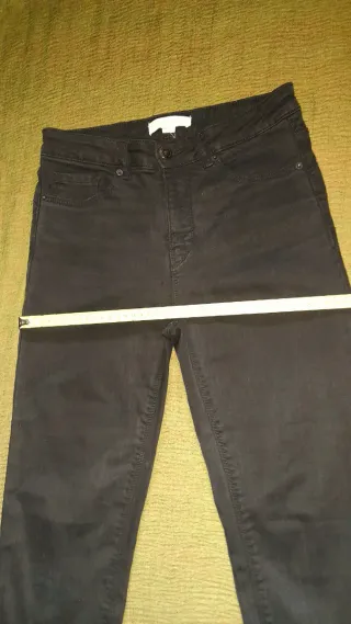 Pantalón vaquero negro talla 38