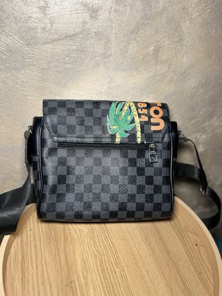 Riñonera Louis Vuitton Damier con palmeras