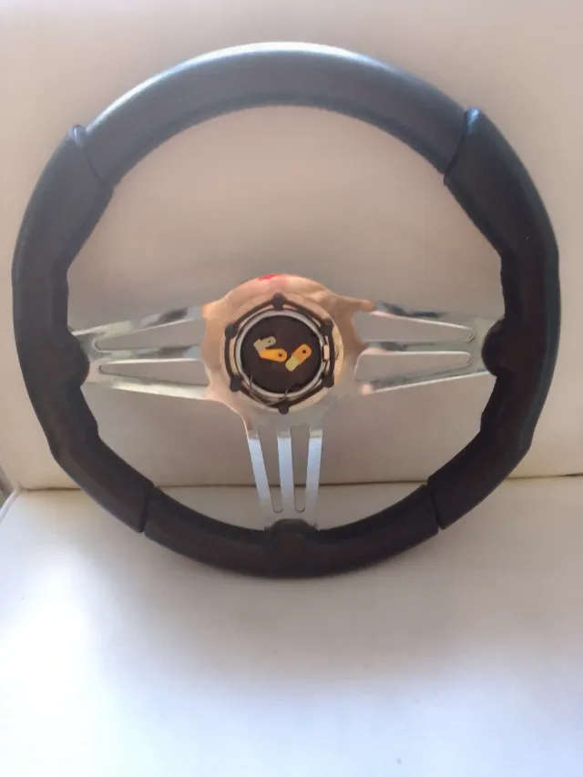 Volante Momo Deportivo