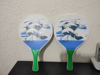 2 Raquetas de playa con delfines