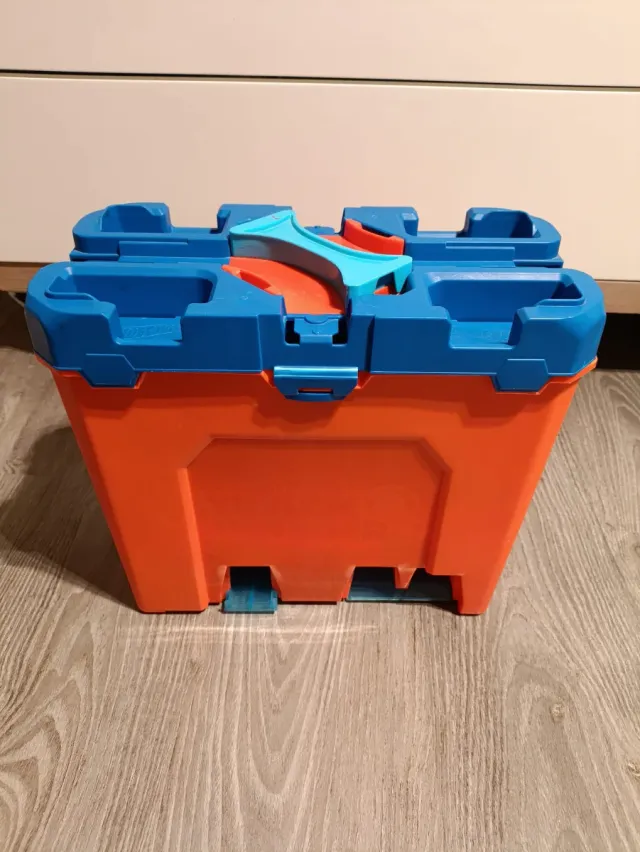 Caja de Acrobacias Hot Wheels Track Builder Deluxe