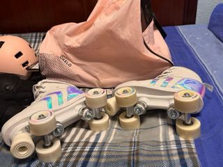 Pack Patines Talla 37 + Casco + Rodilleras