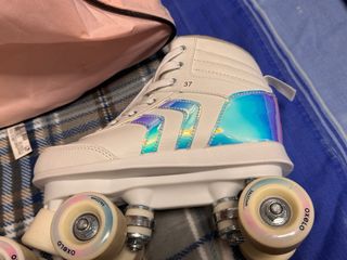 Pack Patines Talla 37 + Casco + Rodilleras