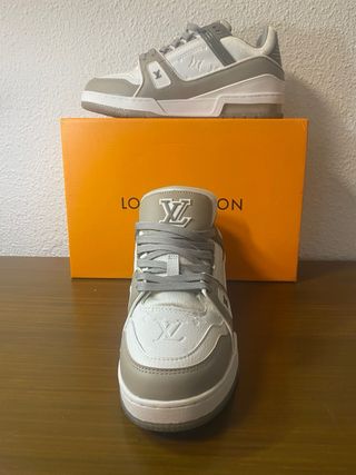 Zapatos Louis Vuitton Gris y Blanco