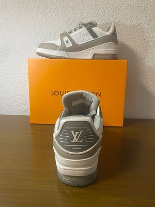 Zapatos Louis Vuitton Gris y Blanco