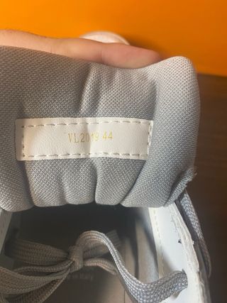 Zapatos Louis Vuitton Gris y Blanco