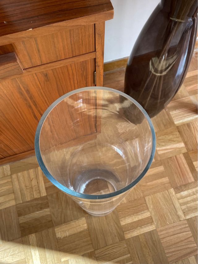 Jarrón alto cilíndrico de cristal