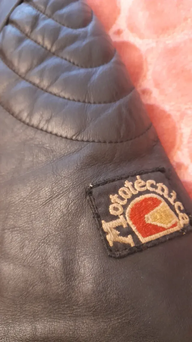 Cazadora moto cuero negra