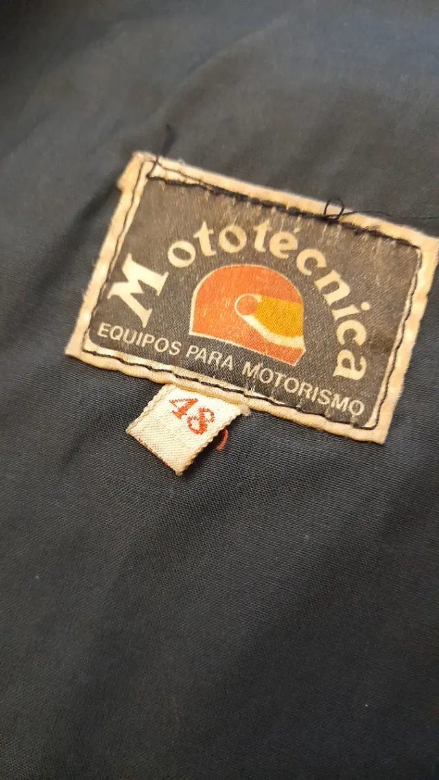 Cazadora moto cuero negra