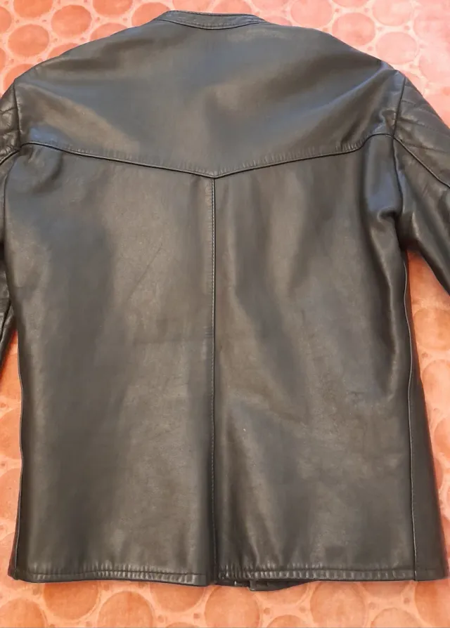 Cazadora moto cuero negra