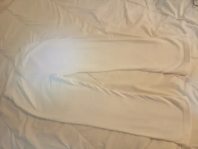 Pantalón blanco cómodo con cremallera