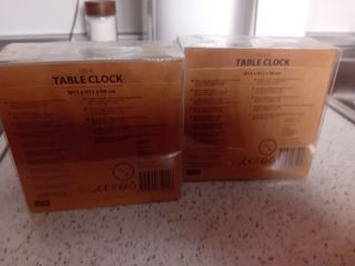 Reloj de diseño elegante 3e