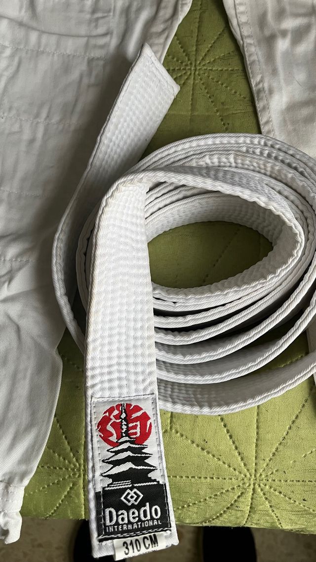 Kimono Aikido Adulto Blanco MATT AKU