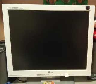 Monitor LG Blanco