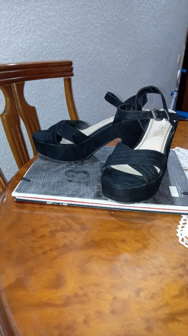 Sandalias de plataforma negras talla 39