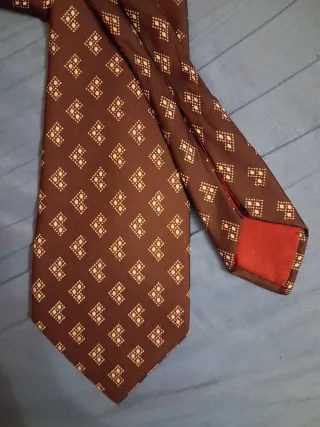 Corbata de seda de Milán