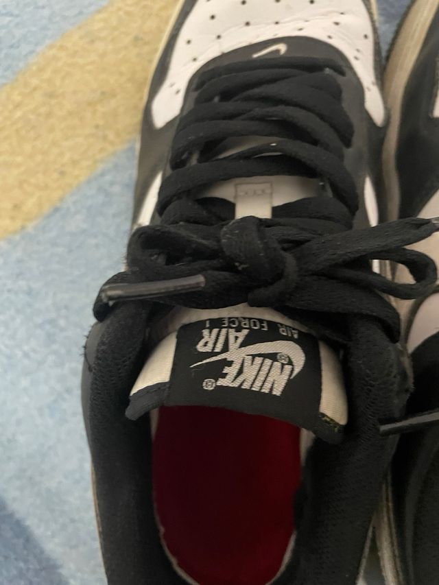 Nike Air Force 1 Blancas y Negras Talla 41,5